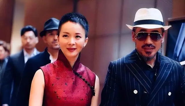 谢兰《大宅门》李香秀演员52岁回国争议事件 | 情报图