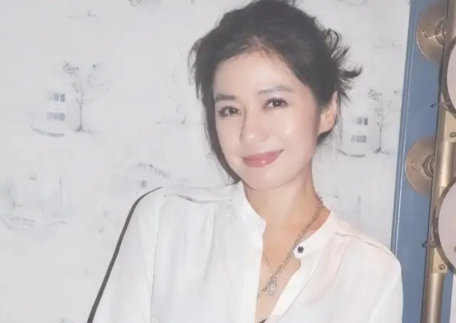 钟楚红1983年凭《奇谋妙计五福星》确立银幕形象 | 情报图